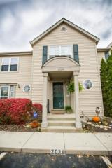 2038 Burbridge Ln, Hilliard, OH 43026-8612