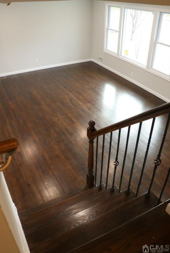 212 Freeman St, Woodbridge NJ  07095-3128 exterior