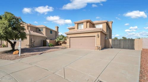 7038 Louise Dr, Glendale, AZ 85310-5939