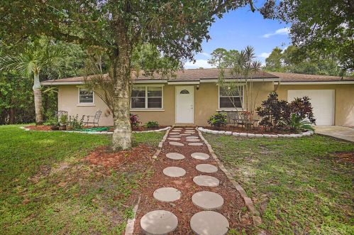 13743 Persimmon Blvd, West Palm Beach, FL 33411-8150