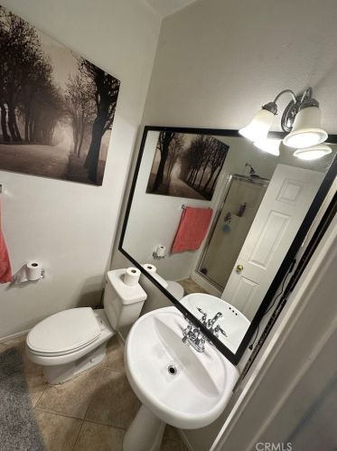 15156 Green Meadow Way, Victorville CA  92394-9521 exterior