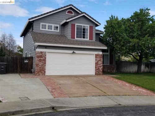 14 Dew Drop Cir, West Pittsburg, CA 94565-1781