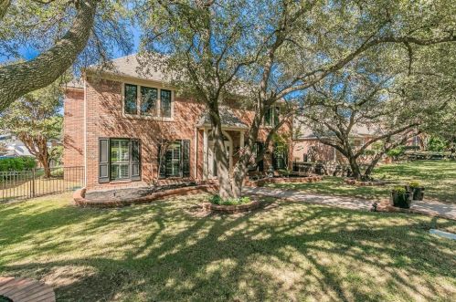 5124 Golden Ln, Fort Worth, TX 76123-1946