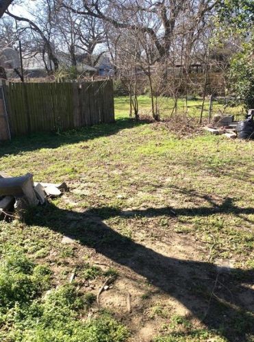 415 Brazos Ave, Cleburne TX 76031-5006 exterior