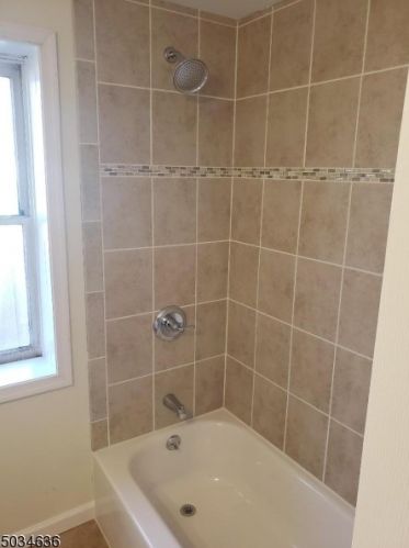 617 Mansfield St, Belvidere NJ  07823-1911 exterior