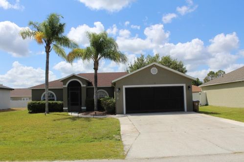 953 Louvre Ct, Kissimmee, FL 34759-3841