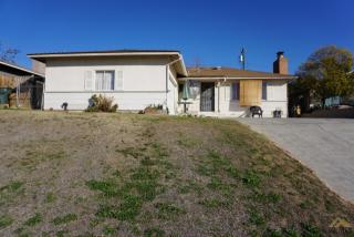 2013 Avondale Dr, Bakersfield, CA 93306-4601