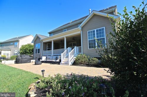 16143 Woodley Hills Rd, Haymarket VA  20169-4941 exterior