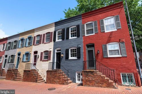6 Snows Ct, Washington, DC 20037-2213