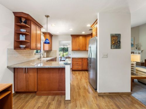 1423 Fry Ct, Benicia CA  94510-2576 exterior