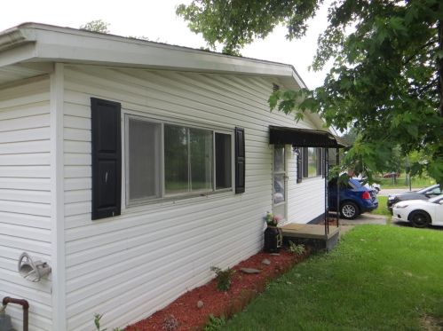 1420 Wayne Rd, Wilmington, OH 45177-1140