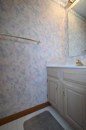 1468 Afton Dr, Florence KY  41042-8510 exterior