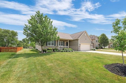 121 Princess St, Pataskala, OH 43062-7908
