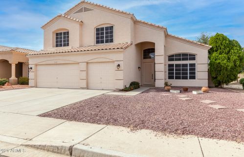 962 Brandon Dr, Chandler, AZ 85226-5804