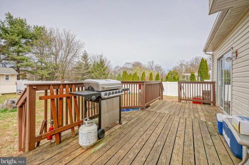124 Meadowrue Ln, Wenonah NJ  08090-2063 exterior