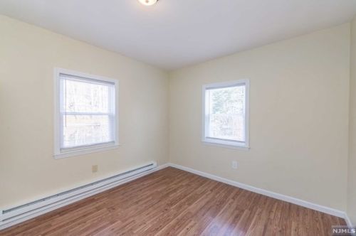 100 Tintle Ave, West Milford Lakes NJ  07480-4715 exterior