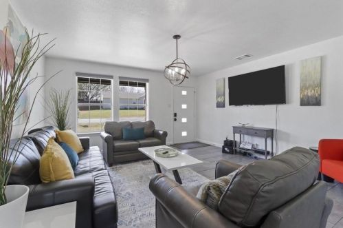 3606 Kayewood Dr, Oak Point TX  75068-3814 exterior
