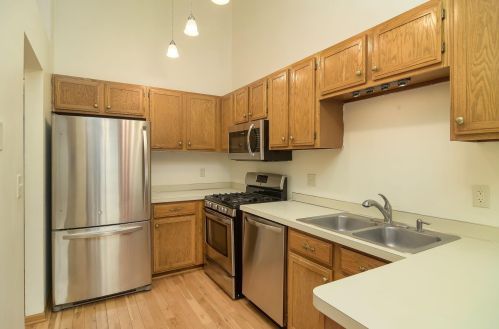 6640 Falstaff Rd, Saint Paul, MN 55125-3803
