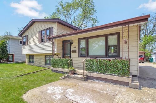 8144 Columbia Ave, Hammond, IN 46321-1803