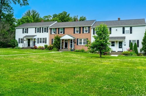 377 Sylvan Knoll Rd, Stamford, CT 06902-5348
