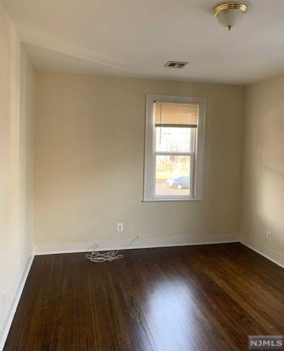 85 Mission St, Montclair NJ  07042-4517 exterior