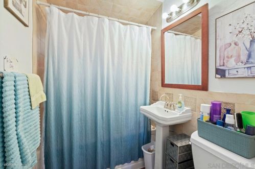 5525 Brunswick Ave, San Diego CA 92120-1830 exterior