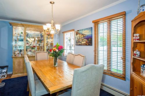 147 Washington Ave, Holtsville NY  11742-1051 exterior