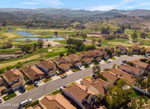 861 Links View Dr, Simi Valley, CA 93065-6661