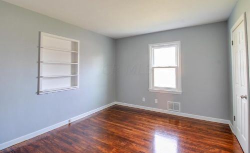 387 Kensington Pl, Marion OH  43302-5640 exterior