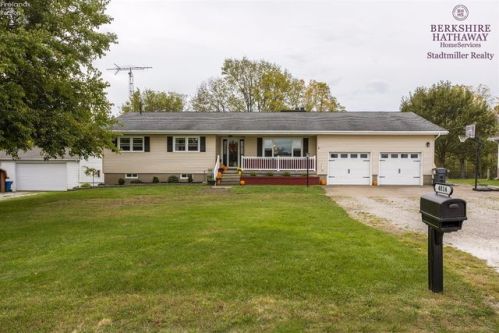 4814 Harris Rd, Sandusky, OH 44870-9329