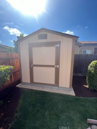 2363 Pinehurst Ave, Fresno CA  93730-5950 exterior