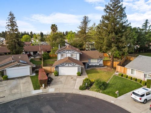 154 Oakmeade Ct, Vacaville CA exterior