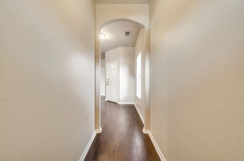 841 Walnut St, Burleson, TX 76028-7064