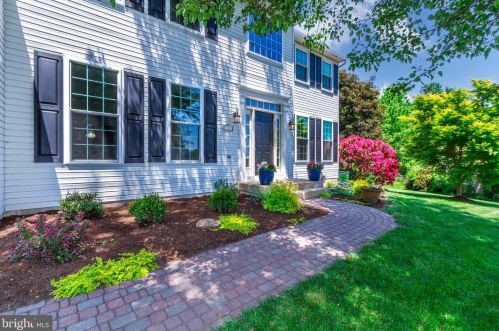 102 Cambridge Rd, Landenberg, PA 19350-1302