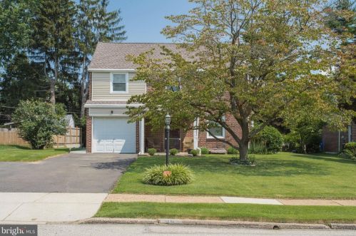 15 Dewey Rd, Cheltenham, PA 19012-1802