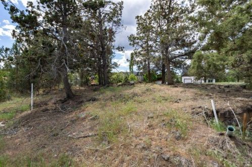 63223 Brad St, Bend OR  97701-7078 exterior