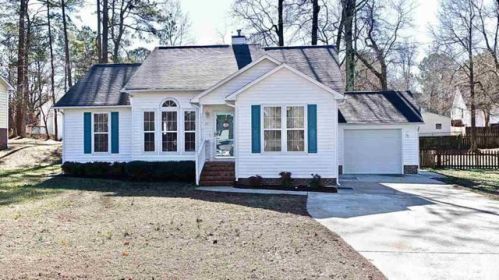 301 Southampton Dr, Knightdale, NC 27545-9471