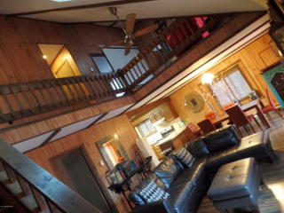 6067 Decker Rd, Bushkill PA  18324-7938 exterior