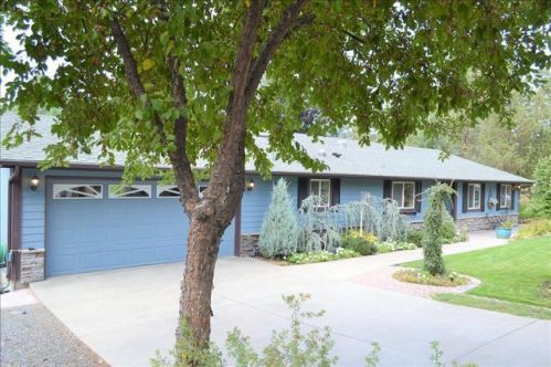 20570 Whitehaven Ln, Bend OR  97702-9459 exterior