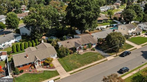 26 Pintinalli Dr, Trenton NJ  08619-1538 exterior