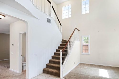 4229 Montara Dr, Turlock CA  95382-7365 exterior