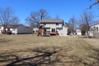 1510 Rock Island Dr, Ely, IA 52227-9667