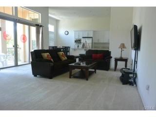 50 City Stroll, Irvine CA  92620-3883 exterior