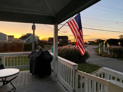 3 Follett Rd, South Kingstown, RI 02882-6332