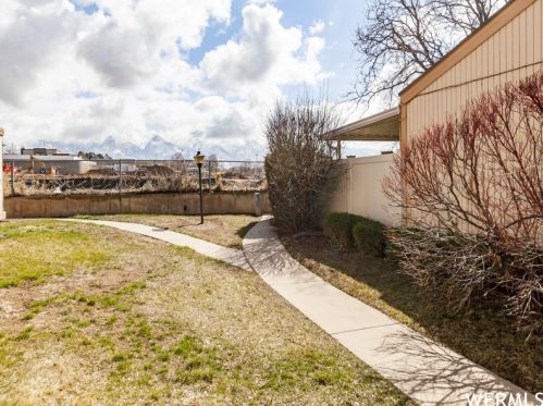 775 1650, Clearfield UT  84015-1421 exterior