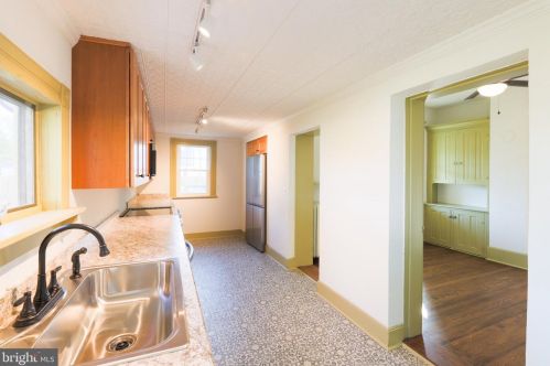 225 Commerce St, Harrington DE  19952-1017 exterior