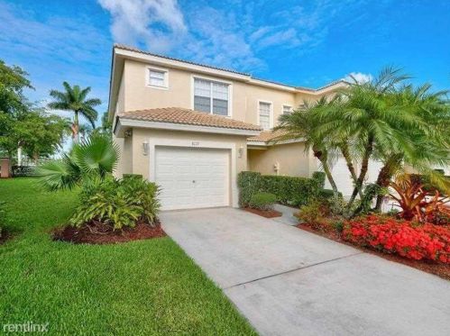 8127 Bellagio Ln, Boynton Beach FL  33472-2739 exterior