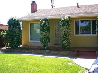 1085 Western Ave, Vallejo, CA 94591-5528