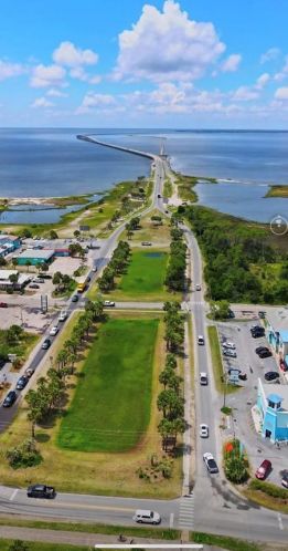 1804 Gulf Bch Dr, Saint George Island FL  32328-2827 exterior