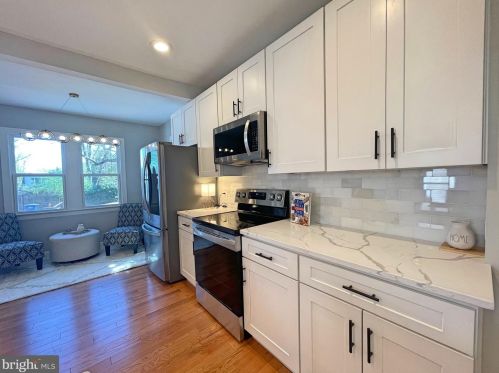 2815 Greenway Blvd, Falls Church VA  22042-2057 exterior